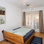 Urbanes Design-apartment Für Große Gruppen Mit 2 Balkonen * Graz