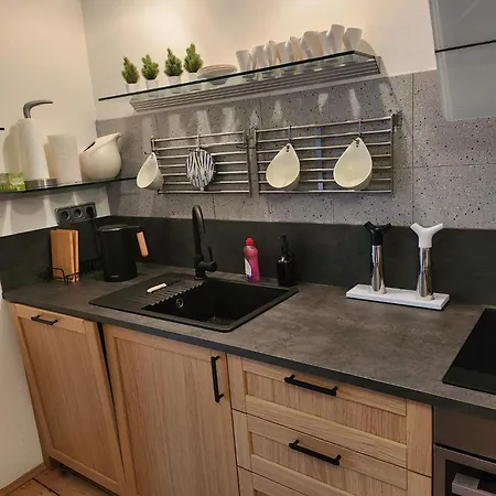 Elegant & Spacious Apartment In Graziself Check-In