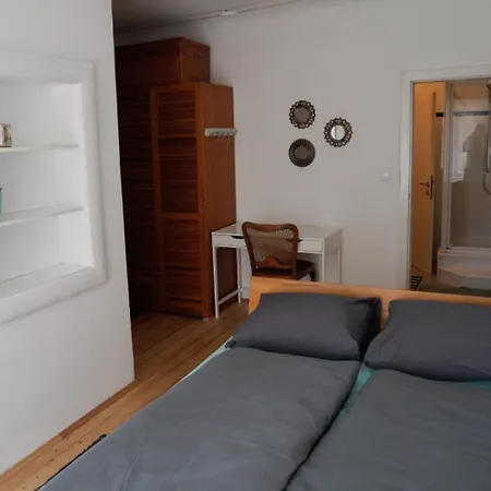 Elegant & Spacious Apartment In Graziself Check-In Apartment