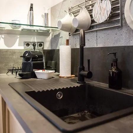 شقة Elegant & Spacious Apartment In Graziself Check-In