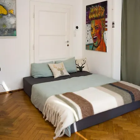 Elegant & Spacious Apartment In Graziself Check-In