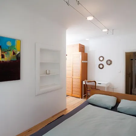 Apartment Elegant & Spacious Apartment In Graziself Check-In