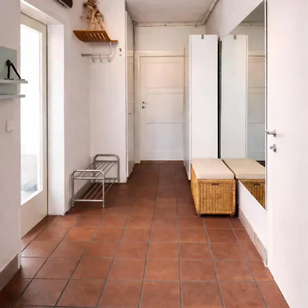 Grosses Urbanes Design-apartment Mit 2 Balkonen Apartamento *