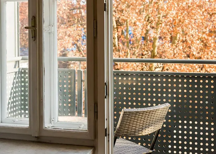 Apartamento Urbanes Design-Apartment für große Gruppen mit 2 Balkonen *