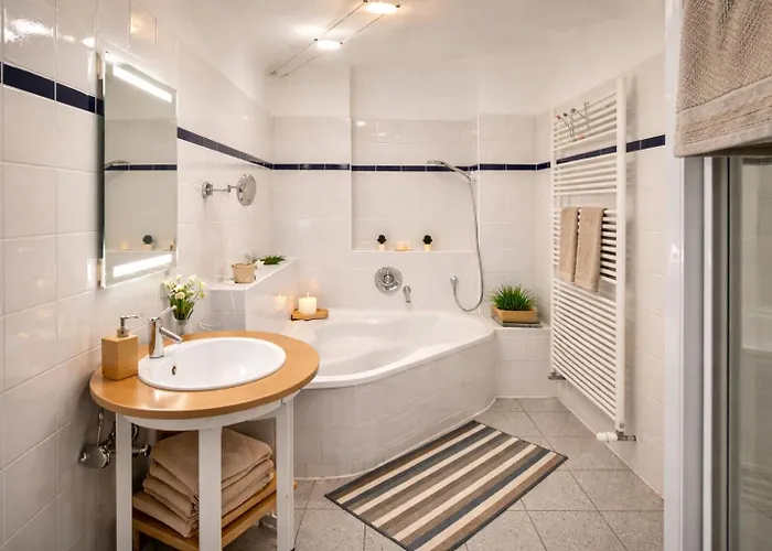 Apartamento Urbanes Design-apartment Fuer Grosse Gruppen Mit 2 Balkonen Graz